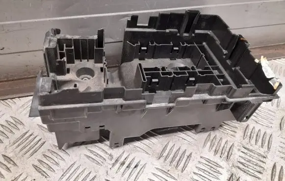 Chrysler Pacifica Fuse box set 68239267AC