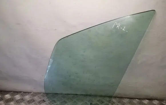 Opel Vivaro Front door vent window glass four-door 