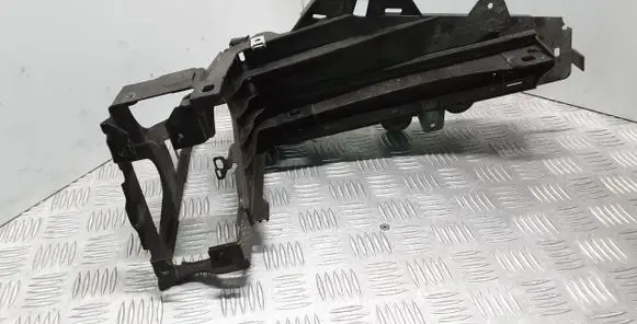 BMW 7 F01 F02 F03 F04 Headlight/headlamp mounting bracket 51647184160 7184160