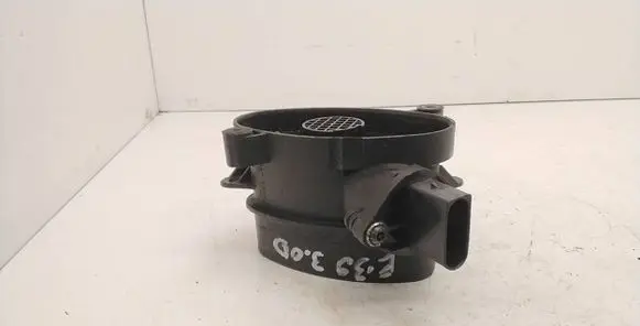 BMW 5 E39 Mass air flow meter 0928400468 7787076 1362