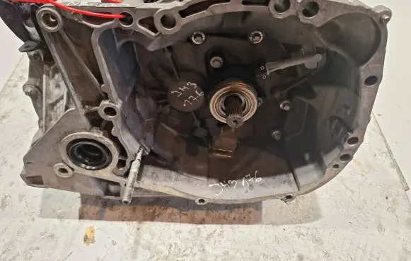Renault Modus Manual 5 speed gearbox JH3176