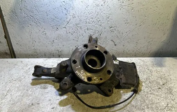 Renault Laguna III Front wheel hub