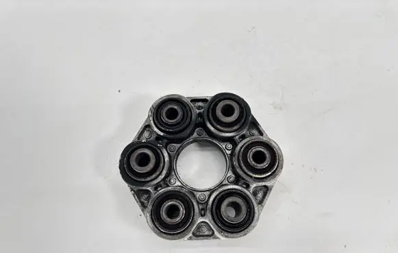 BMW 1 F20 F21 Rear prop shaft donut coupling/joint 760562905