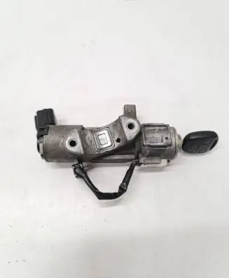 Toyota Avensis T250 Ignition lock 450200504