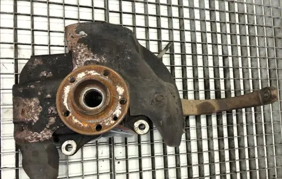 Alfa Romeo 159 Front wheel hub spindle knuckle 