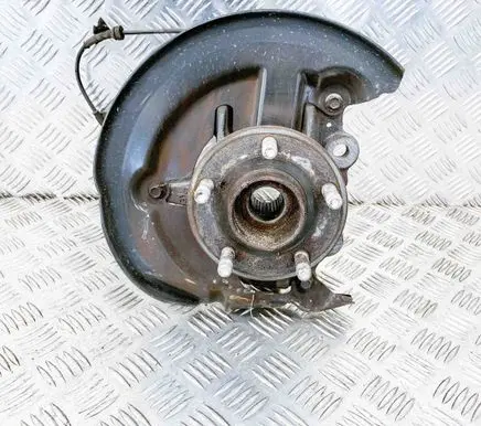 Ford Focus Front wheel hub AV613K170 AV613K170030