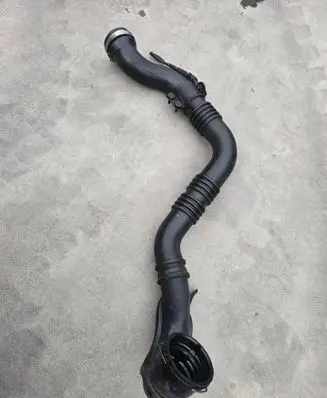 Intercooler hose/pipe