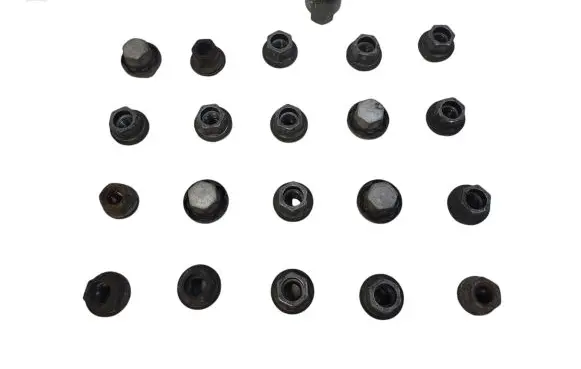 Volvo V40 Nuts/bolts 