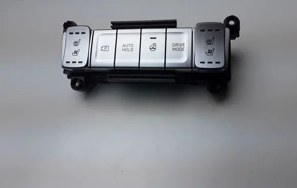 Hyundai Kona I Seat heating switch 93300K4RF0