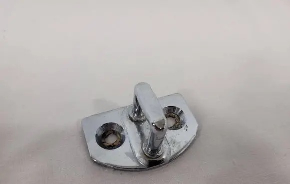 Renault Captur Rear door lock loop/hook striker 825705229R