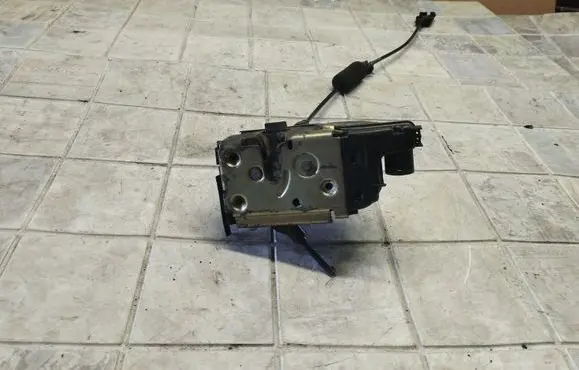 Renault Espace - Grand espace IV Front door lock 017973 017973Z98