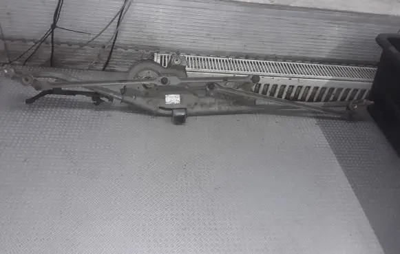 Ford Galaxy Front wiper linkage and motor 7M955023A