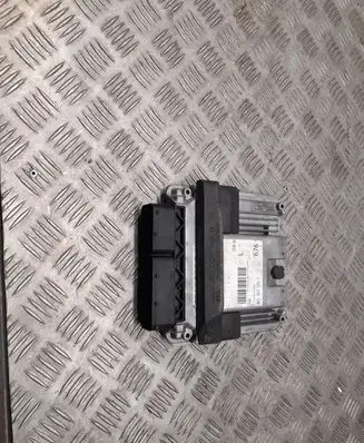 Audi A4 S4 B8 8K Engine control unit/module 8K5907115C