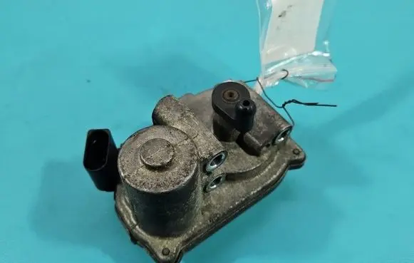 Audi A6 S6 C6 4F Intake manifold valve actuator/motor A2C53106043 IMPRK1524832