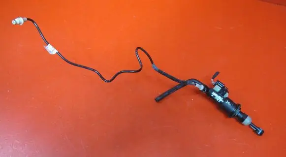 Dacia Sandero III Clutch slave cylinder 306101135R