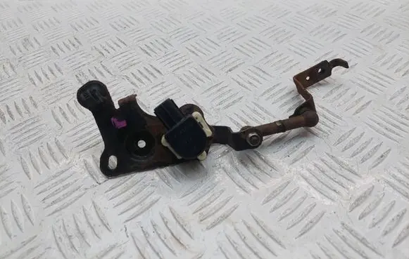 Toyota Auris 150 Headlight/headlamp level sensor 8940712040