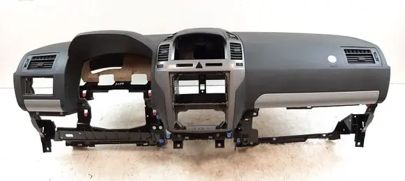 Opel Zafira B Dashboard 13206043