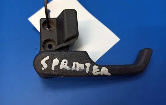 Mercedes-Benz Sprinter W901 W902 W903 W904 Engine bonnet (hood) release handle