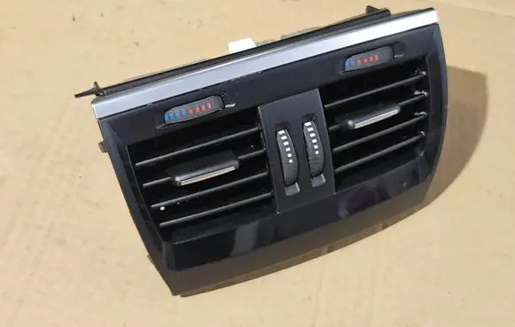 BMW X5 F15 Rear air vent grill 9252013 0859406 07092014