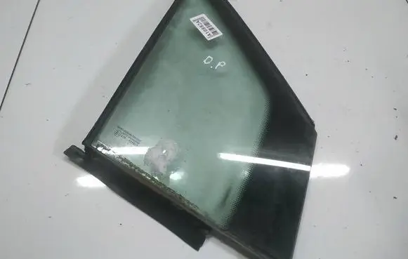 Citroen C8 Front triangle window/glass AS2