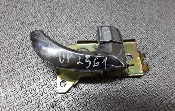 KIA Sorento Front door interior handle