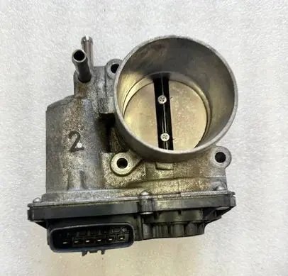 Toyota Auris E210 Throttle body valve 220300T110