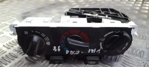 Nissan Primera Climate control unit