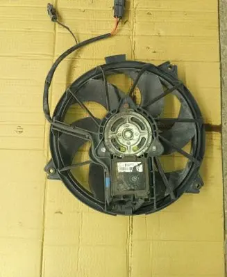 Peugeot 607 Electric radiator cooling fan 9682626680