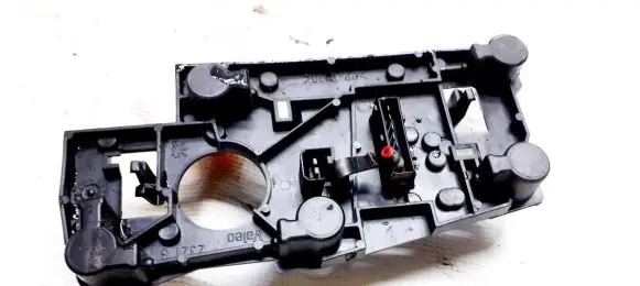 Peugeot 306 Tail light bulb cover holder
