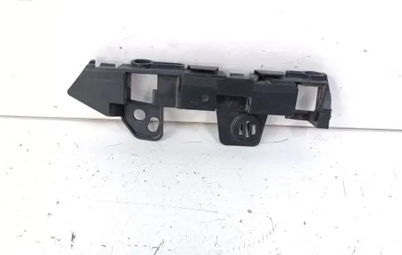 Opel Zafira C Front bumper mounting bracket 13356870