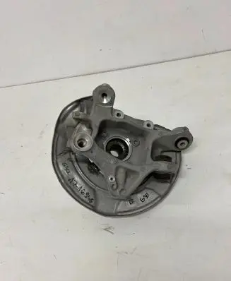 BMW 5 G30 G31 Rear wheel hub 6866337 10102 V746346