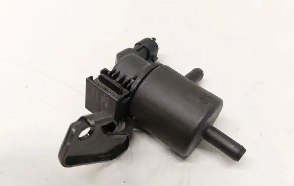KIA Sportage Turbo solenoid valve 289103L000