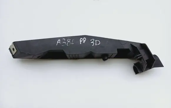 Audi A3 S3 8L Front bumper mounting bracket 8L0807184D