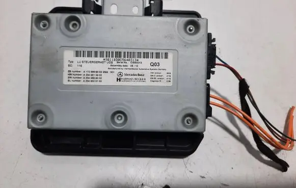 Mercedes-Benz C AMG W204 Head unit multimedia control A1729009302 A2049026002 A2049015902