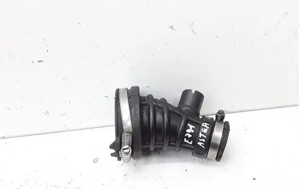 Opel Astra H Air intake hose/pipe 1039910S02