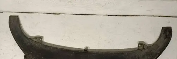 Front bumper lip