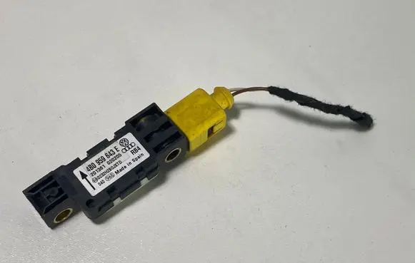 Audi A3 S3 8P Airbag deployment crash/impact sensor 4B0959643E
