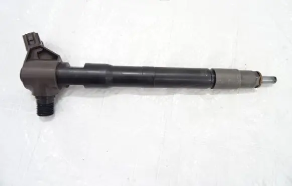 Mazda 6 Fuel injector SH01-13H50