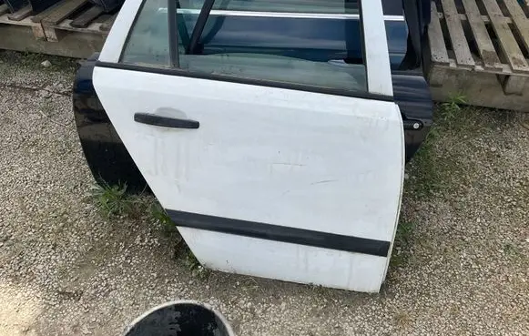 Opel Astra H Rear door 