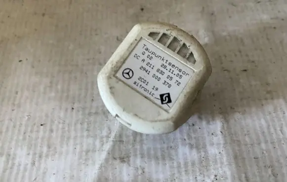 Mercedes-Benz C W203 Interior temperature sensor a2118300572