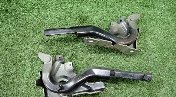Renault Captur II Engine bonnet/hood hinges 654008563R