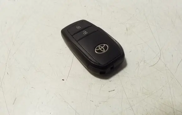 Toyota Yaris Cross Ignition key/card 