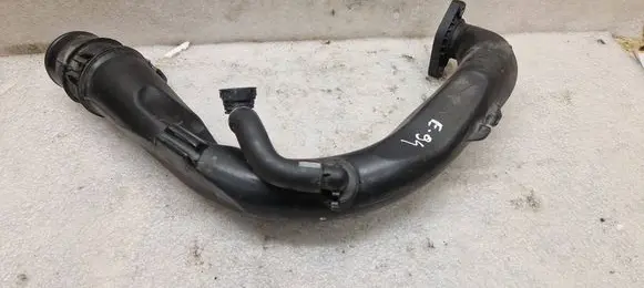 Intercooler hose/pipe