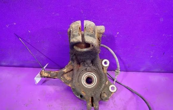 Peugeot 207 CC Front wheel hub spindle knuckle