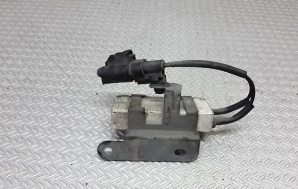 Toyota Yaris Coolant fan relay 2468106110B