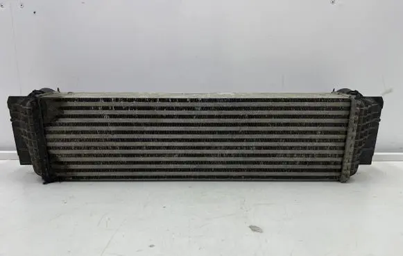 BMW 5 F10 F11 Intercooler radiator 7805629