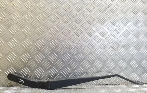 Subaru Legacy Front wiper blade arm