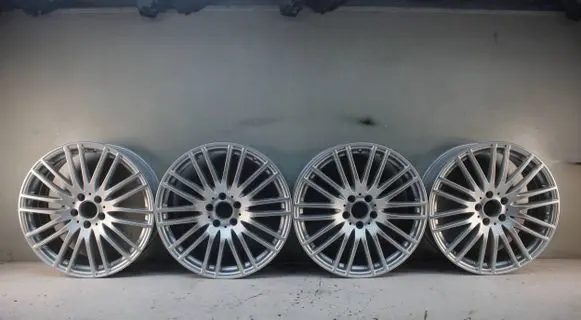 R19 alloy rim