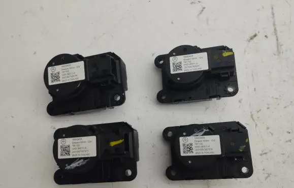 Citroen C4 III e-C4 Air flap motor/actuator 16000458