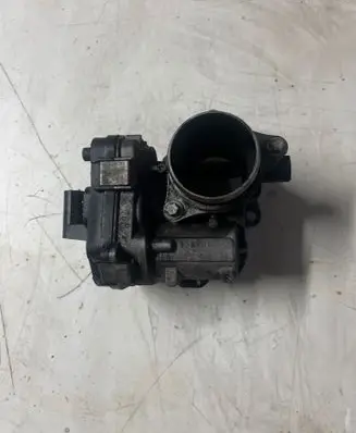 Opel Zafira B Throttle valve 48CPD1 11461855